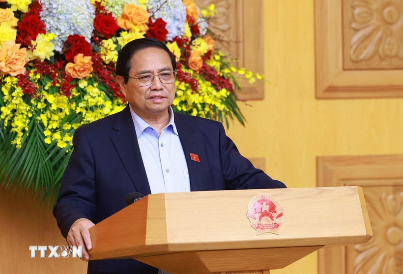 Thủ tướng Phạm Minh Chính chủ trì cuộc họp với Hội đồng Tư vấn chính sách về phát triển kinh tế tư nhân. (Ảnh: Dương Giang/TTXVN)