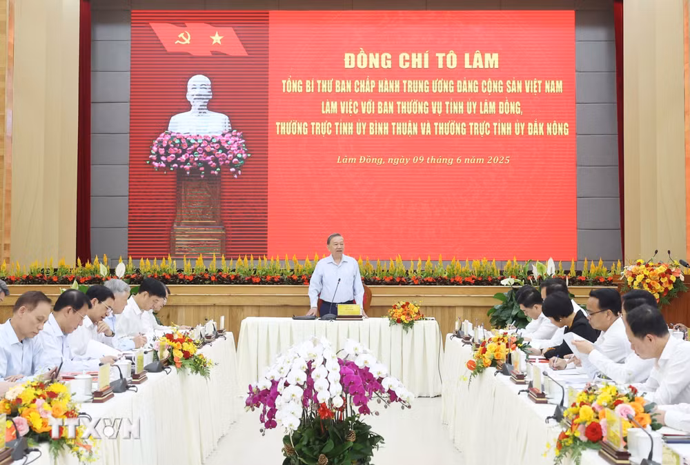 ttxvn-tong-bi-thu-to-lam-1.jpg