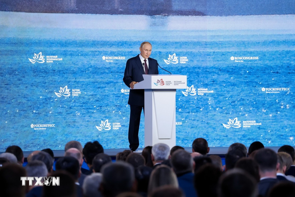 Tổng thống Nga Vladimir Putin phát biểu tại phiên toàn thể của Diễn đàn Kinh tế phương Đông 2025 tại thành phố Vladivostok vùng Viễn Đông Nga. (Nguồn: TTXVN phát) Tổng thống Nga Vladimir Putin phát biểu tại phiên toàn thể của Diễn đàn Kinh tế phương Đông 2025 tại thành phố Vladivostok vùng Viễn Đông Nga. (Nguồn: TTXVN phát)