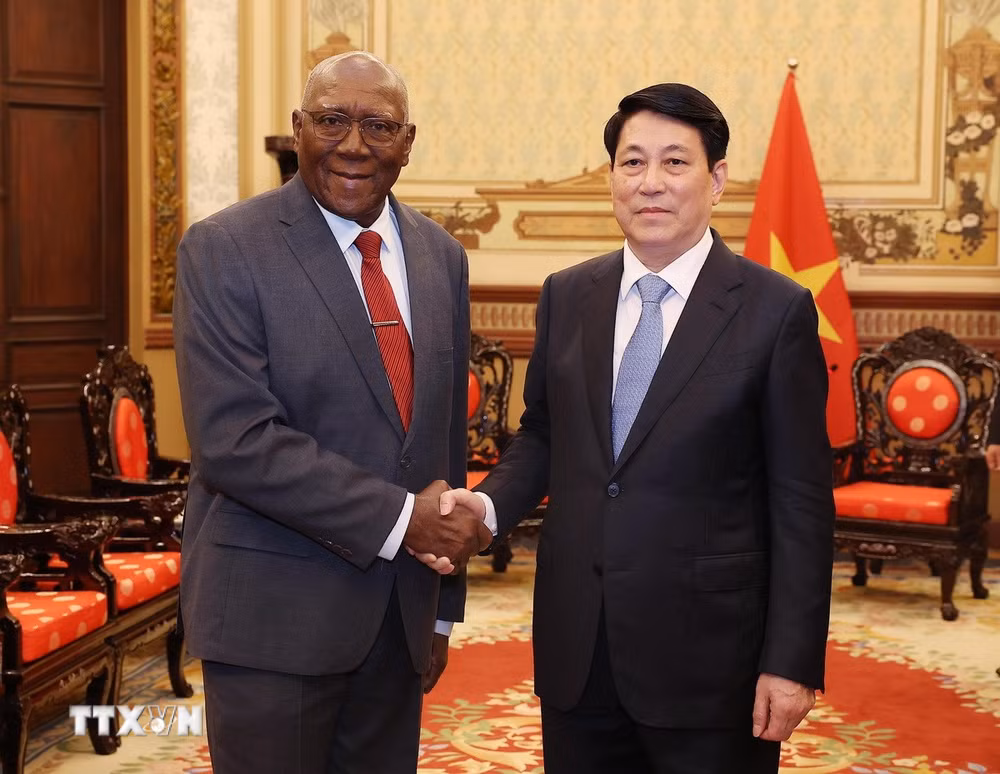 ttxvn-chu-tich-nuoc-luong-cuong-tiep-cuba-4-resize.jpg