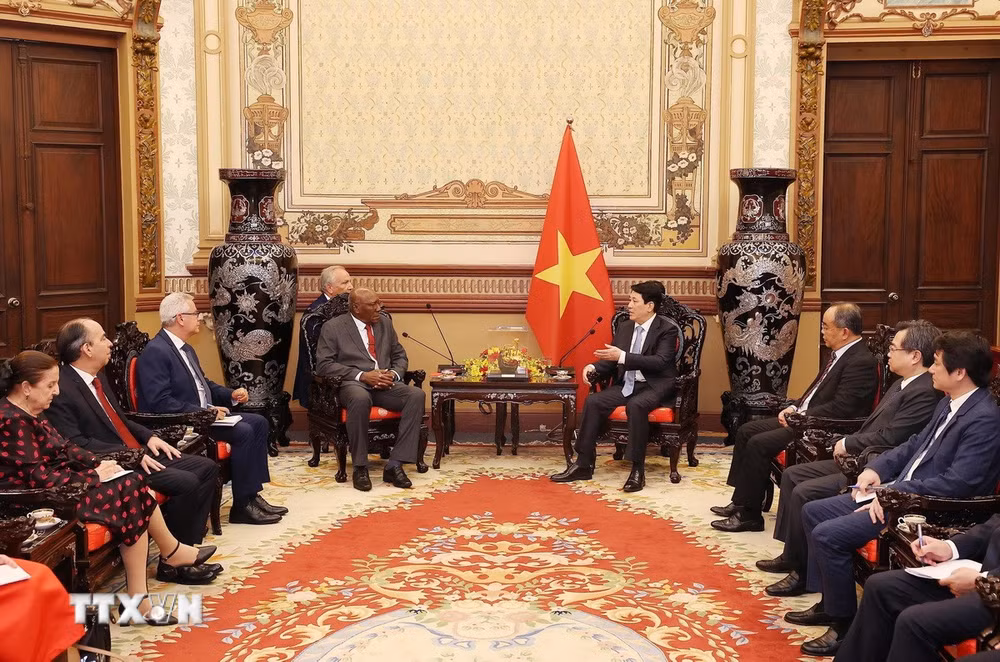 ttxvn-chu-tich-nuoc-luong-cuong-tiep-cuba-3-resize.jpg