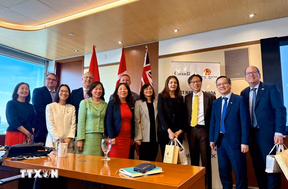 ttxvn-dien-dan-doanh-nghiep-viet-nam-canada-2-resize.jpg