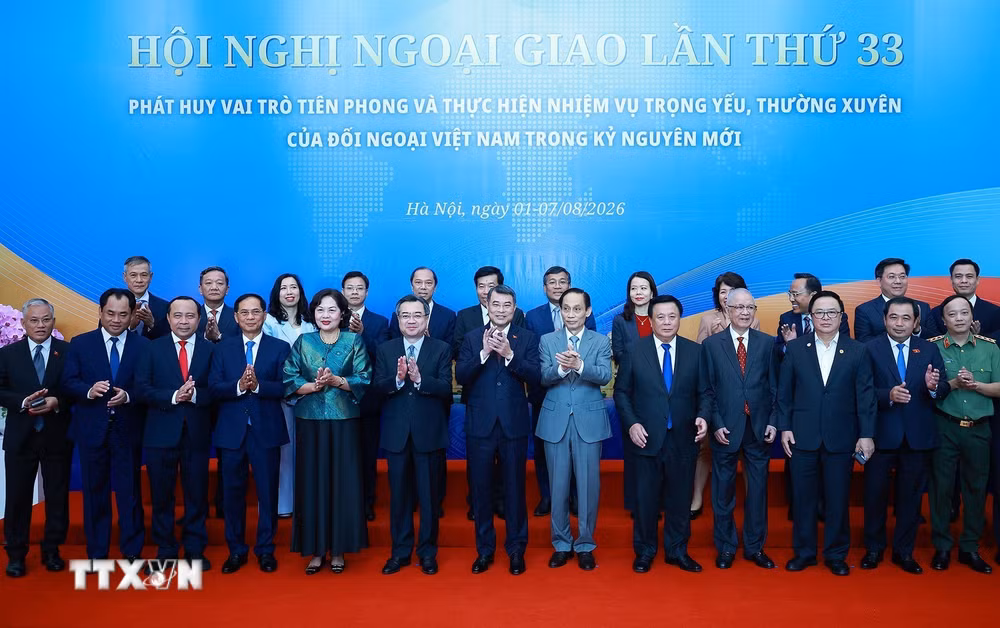 ttxvn-thu-tuong-le-minh-hung-du-phien-toan-the-hoi-nghi-ngoai-giao-lan-thu-2.jpg