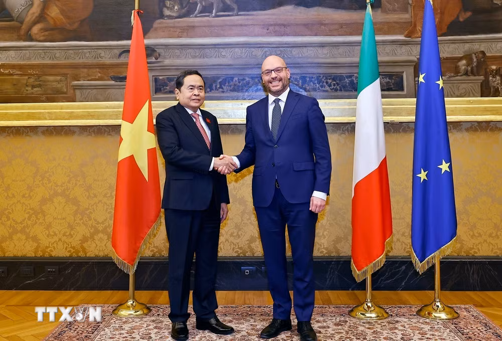 ttxvn-chu-tich-quoc-hoi-tran-thanh-man-hoi-dam-voi-chu-tich-ha-vien-italy-4.jpg