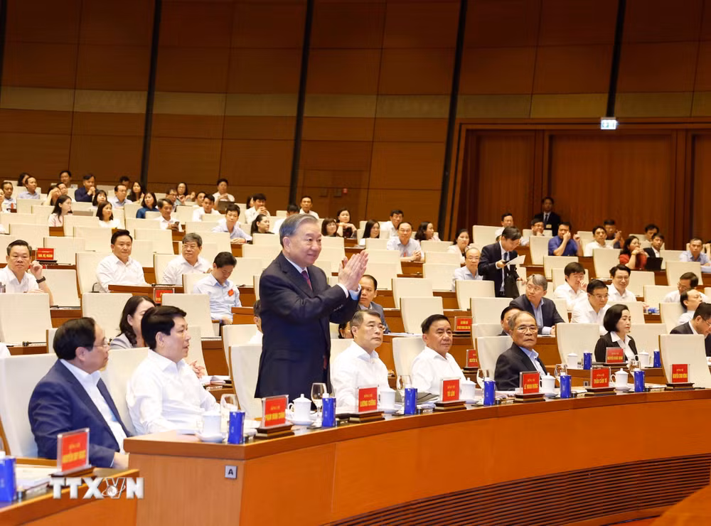 ttxvn-hoi-nghi-toan-quoc-quan-triet-va-trien-khai-nghi-quyet-trung-uong-ii-khoa-xiv-8.jpg