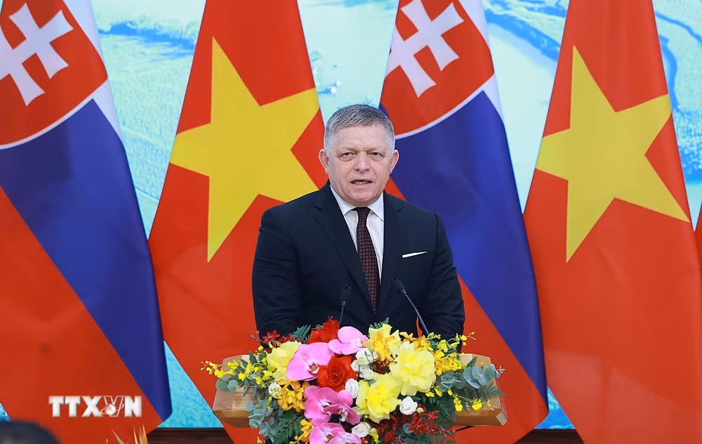 ttxvn-nang-cap-quan-he-viet-nam-slovakia-len-doi-tac-chien-luoc-11.jpg