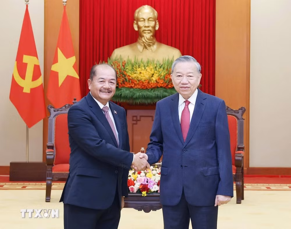 ttxvn-tong-bi-thu-to-lam-tiep-lao-1-resize.jpg