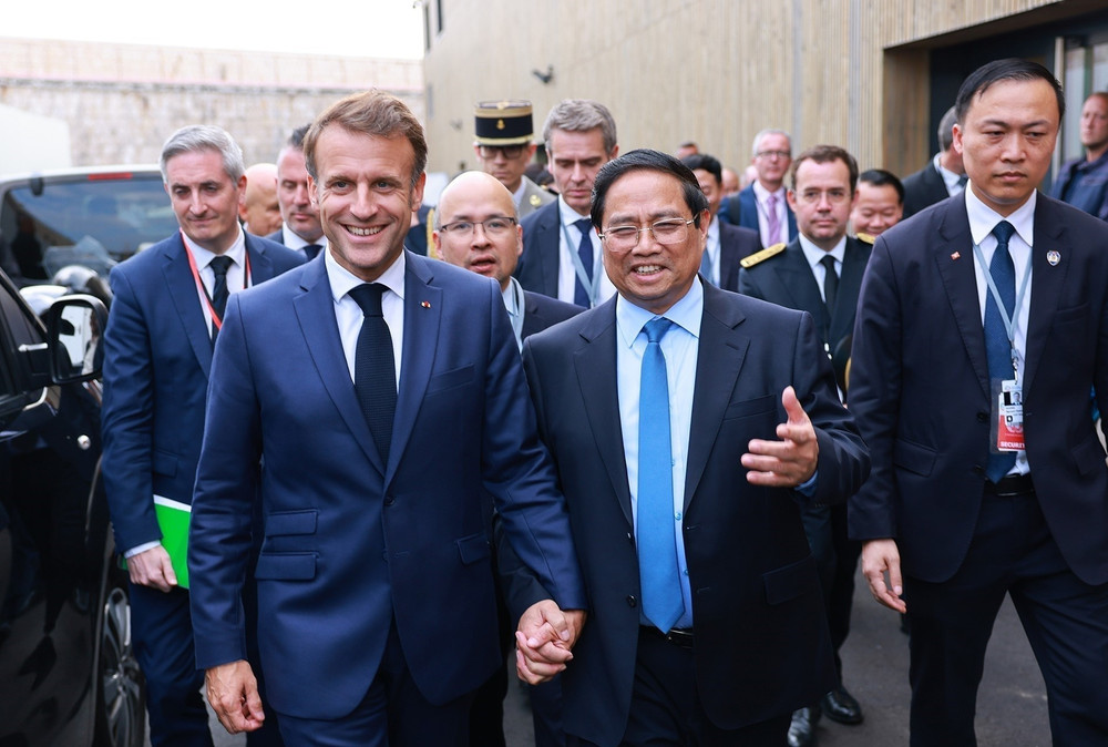 Image hình ảnh hình ảnh Emmanuel Macron - Hình ảnh Thủ tướng Phạm Minh Chính hội kiến Tổng thống Pháp ...