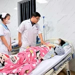 Ăn bánh mì Hồng Vân, hơn 100 người ở Quảng Ngãi nhập viện với triệu chứng sốt cao