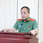 Trung tướng Nguyễn Thanh Tùng, Giám đốc Công an TP Hà Nội phát biểu tại buổi lễ. (Ảnh: Trung Kiên/TTXVN)