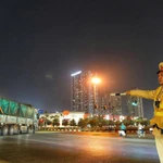 Lực lượng Cảnh sát giao thông tham gia phân luồng giao thông. (Ảnh: Cục CSGT)