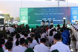 Lễ míttinh hưởng ứng Ngày Môi trường thế giới tại Quảng Ninh. (Ảnh: Đức Hiếu/TTXVN)