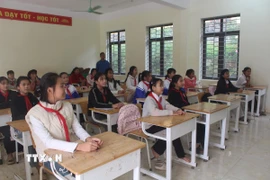 Khi mô hình trường nội trú liên cấp đi vào hoạt động, 320 học sinh của Trường THCS Yên Khương sẽ được ăn, ở, sinh hoạt ngay tại trường, dưới sự chăm lo và quản lý sát sao của thầy cô. (Ảnh: Nguyễn Nam/TTXVN)