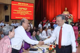 Tổng Bí thư Tô Lâm và các đại biểu. (Ảnh: Thống Nhất/TTXVN)