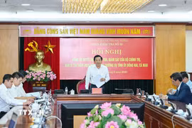 Chiều 02/3/2026, Đoàn kiểm tra, giám sát số 22 của Bộ Chính trị do đồng chí Bùi Văn Nghiêm, Ủy viên Trung ương Đảng, Phó Trưởng Ban Nội chính Trung ương, Phó Trưởng đoàn kiểm tra, giám sát số 22 của Bộ Chính trị triển khai Quyết định kiểm tra, giám sát với Ban thường vụ các Tỉnh ủy Đồng Nai và Cà Mau. (Ảnh: Phương Hoa/ TTXVN)
