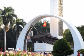 Tượng đài Chiến thắng Buôn Ma Thuột ở thành phố Buôn Ma Thuột, tỉnh Đắk Lắk. (Ảnh: Tuấn Anh/TTXVN)