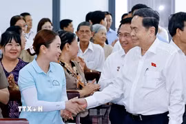 Chủ tịch Quốc hội Trần Thanh Mẫn dự Hội nghị đại biểu Quốc hội Khóa XVI tiếp xúc cử tri tại xã Hóc Môn, Thàn phố Hồ Chí Minh. (Ảnh: Doãn Tấn/TTXVN)