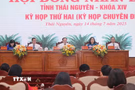 Chủ tọa chủ trì kỳ họp thứ hai, Hội đồng Nhân dân tỉnh Thái Nguyên nhiệm kỳ 2021- 2026. (Ảnh: Vũ Hoàng Giang/TTXVN)