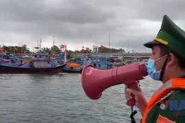 Ứng phó với áp thấp nhiệt đới trên biển Đông mạnh lên thành bão