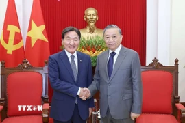 Tổng Bí thư Tô Lâm tiếp ông Park Chang Dal, Đặc phái viên của Tổng thống Hàn Quốc (Hà Nội, 29/7/2025). (Ảnh: Thống Nhất/TTXVN)