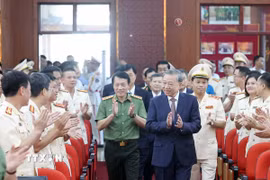 Tổng Bí thư Tô Lâm đến thăm và làm việc với Cục Cảnh sát Hình sự, Bộ Công an. (Ảnh: Thống Nhất/TTXVN)