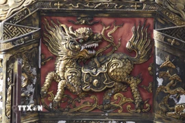 Long Mã là con vật hóa thân của kỳ lân, là sự kết hợp đặc biệt giữa rồng, lân và ngựa. (Ảnh: Văn Dũng/TTXVN)