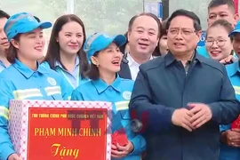 Thủ tướng động viên lực lượng bảo đảm vệ sinh môi trường ở Hà Nội