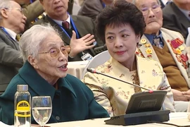 “Sứ giả hòa bình” trên bàn đàm phán Hội nghị Paris