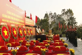 41 hài cốt liệt sĩ hy sinh trong chiến tranh trong tỉnh Đồng Nai và Vương quốc Campuchia an táng tại Nghĩa trang Liệt sĩ Bình Phước. (Ảnh: K GỬIH/TTXVN)