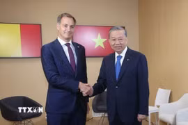 Nhân dịp tham dự Hội nghị cấp cao Pháp ngữ lần thứ 19 tại Paris (Pháp), sáng 5/10/2024, Tổng Bí thư, Chủ tịch nước Tô Lâm gặp Thủ tướng Bỉ Alexander De Croo. (Ảnh: Trí Dũng/TTXVN)