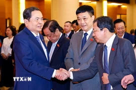 Chủ tịch Quốc hội Trần Thanh Mẫn và đại biểu dự gặp mặt. (Ảnh: Doãn Tấn/TTXVN)