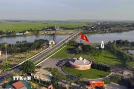Di tích Lịch sử Quốc gia Đặc biệt Đôi bờ Hiền Lương-Bến Hải. (Ảnh: Vũ Sinh/ TTXVN)