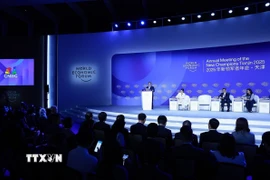 Thủ tướng Phạm Minh Chính phát biểu tại Phiên thảo luận “Thế kỷ của châu Á có đang gặp thách thức?”. (Ảnh: Dương Giang/TTXVN)