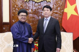 Chủ tịch nước Lương Cường tiếp Đại sứ Chile Sergio Narea Guzman. (Ảnh: Lâm Khánh/TTXVN)