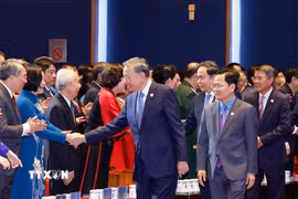 Tổng Bí thư, Chủ tịch nước Tô Lâm và các đồng chí lãnh đạo, nguyên lãnh đạo Đảng, Nhà nước đến dự Phiên trọng thể Đại hội XIV Công đoàn Việt Nam. (Ảnh: Thống Nhất/TTXVN)
