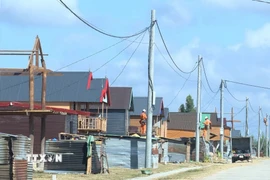 Khu tái định cư mới tại xã Pờ Tó, tỉnh Gia Lai với đầy đủ các tiện ích thiết yếu phục vụ cho 160 hộ dân. (Ảnh: Hoài Nam/TTXVN)