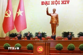 Các đồng chí lãnh đạo chủ chốt của Đảng, Nhà nước chủ trì phiên họp trù bị Đại hội XIV của Đảng. (Ảnh: TTXVN)