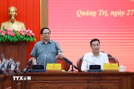 Thủ tướng Phạm Minh Chính làm việc với Ban Thường vụ Tỉnh ủy Quảng Trị. (Ảnh: Dương Giang/TTXVN)