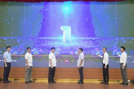 Lãnh đạo Thanh tra Chính phủ thực hiện nghi thức khởi động cuộc thi. (Nguồn: Báo Chính phủ) 