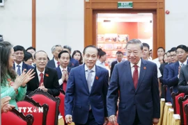 Tổng Bí thư Tô Lâm và các đại biểu tham dự Đại hội Đảng bộ Văn phòng Trung ương Đảng nhiệm kỳ 2025-2030 (Ảnh: Phương Hoa/TTXVN)