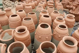 Hội chợ Mùa Thu: Cầu nối đưa thương hiệu gốm Việt vươn xa ra thế giới