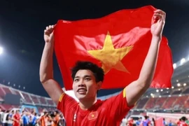 Nguyễn Đình Bắc đi vào lịch sử bóng đá Đông Nam Á