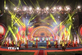 Tiết mục văn nghệ biểu diễn trong lễ khai mạc Tuần "Đại đoàn kết toàn dân tộc - Di sản văn hóa Việt Nam" năm 2024. (Ảnh: Hoàng Hiếu/TTXVN)