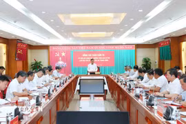 Đồng chí Trần Cẩm Tú, Ủy viên Bộ Chính trị, Thường trực Ban Bí thư phát biểu chỉ đạo buổi làm việc. (Ảnh: Phương Hoa/TTXVN)