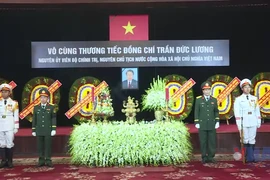 Nhân dân Thành phố Hồ Chí Minh thương nhớ nguyên Chủ tịch nước Trần Đức Lương 