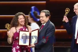 Chủ tịch QH: Việt Nam muốn cùng các nhà khoa học thế giới đẩy mạnh hợp tác nghiên cứu