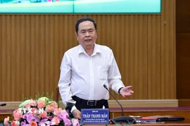 Chủ tịch Quốc hội Trần Thanh Mẫn phát biểu tại buổi làm việc với Ủy ban Bầu cử tỉnh Đồng Tháp. (Ảnh: Doãn Tấn/ TTXVN)