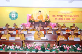 Các chư Tôn đức giáo phẩm lãnh đạo Hội đồng Chứng minh, Hội đồng Trị sự Giáo hội Phật giáo Việt Nam dự Hội nghị thường niên Hội đồng Trị sự kỳ V, khóa IX (2022-2027) tổng kết công tác Phật sự năm 2025 và triển khai nhiệm vụ trọng tâm năm 2026 tại Thành phố Hồ Chí Minh. (Ảnh: Xuân Khu/TTXVN)