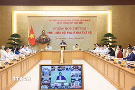 Thủ tướng Phạm Minh Chính chủ trì phiên họp về phát triển nhà ở xã hội. (Ảnh: Dương Giang/TTXVN)