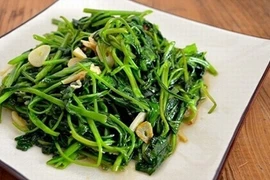 Rau lang xào tỏi.